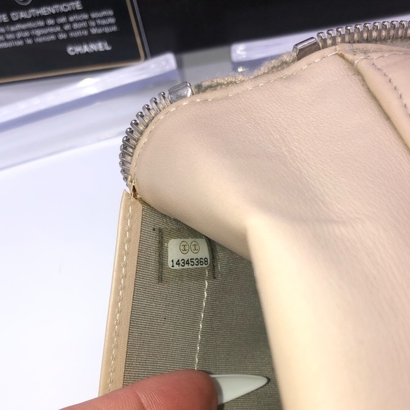 Chanel Maltelasse Patent Gold Quilted Organizer Wallet Clutch Zip Around CC - Picture 16 of 16